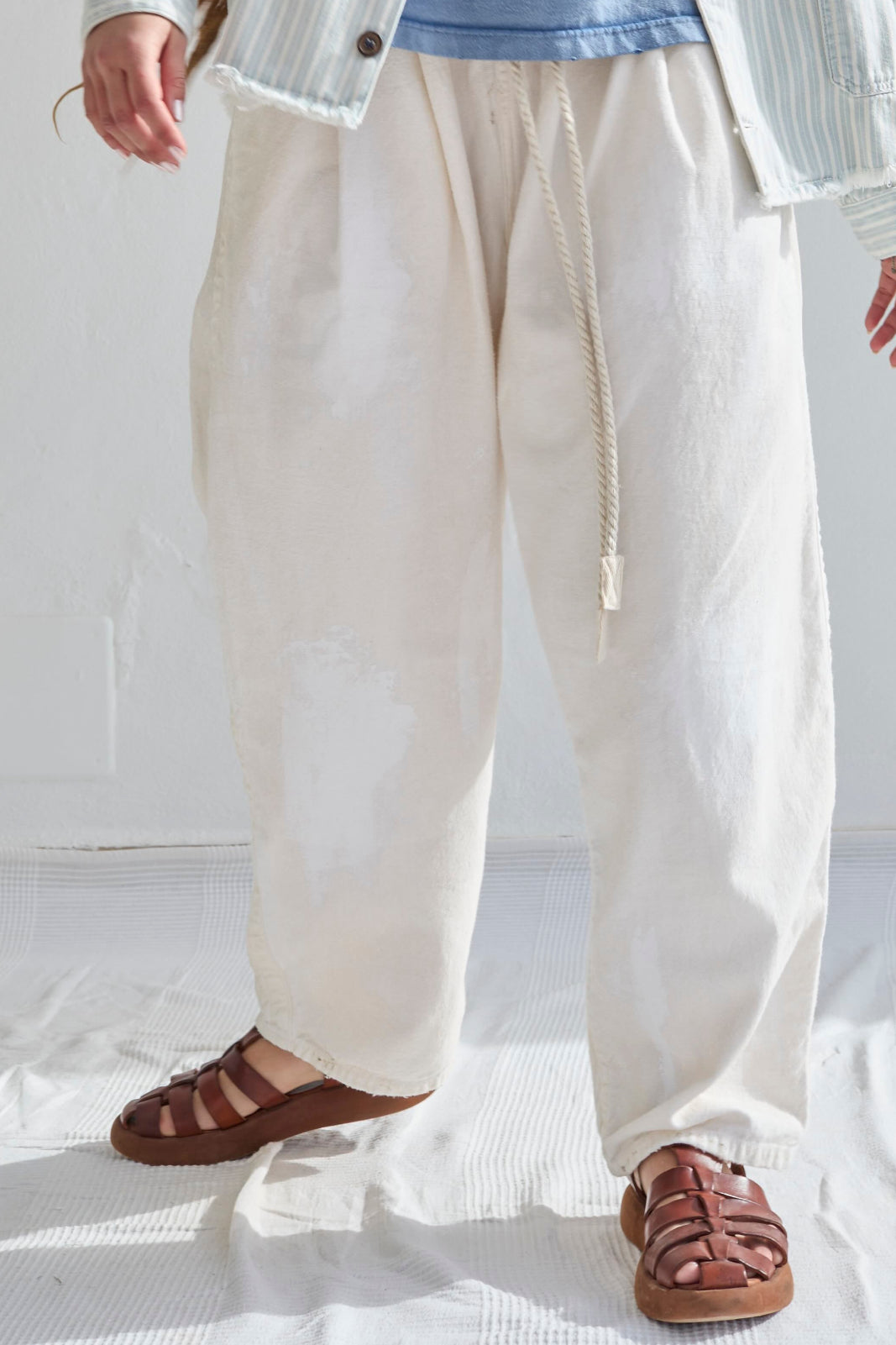 P43 Kyoto 9oz Linen/Organic Cotton Sun Faded-Paint Dye Off White