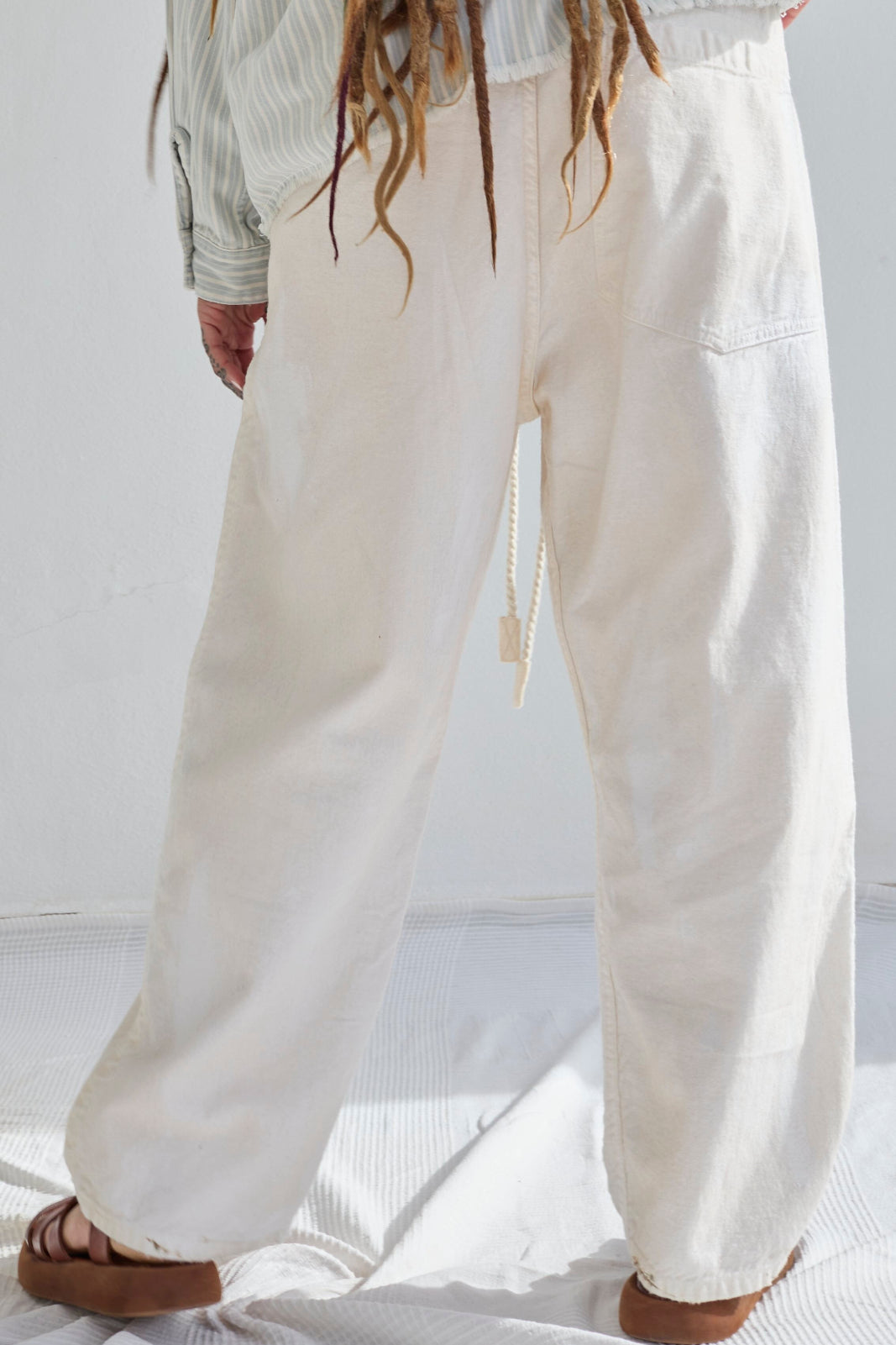 P43 Kyoto 9oz Linen/Organic Cotton Sun Faded-Paint Dye Off White