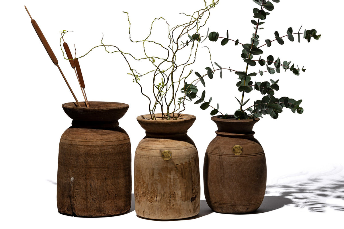 ZZ-110783 Vintage Wood Vase with Glass Cylinder